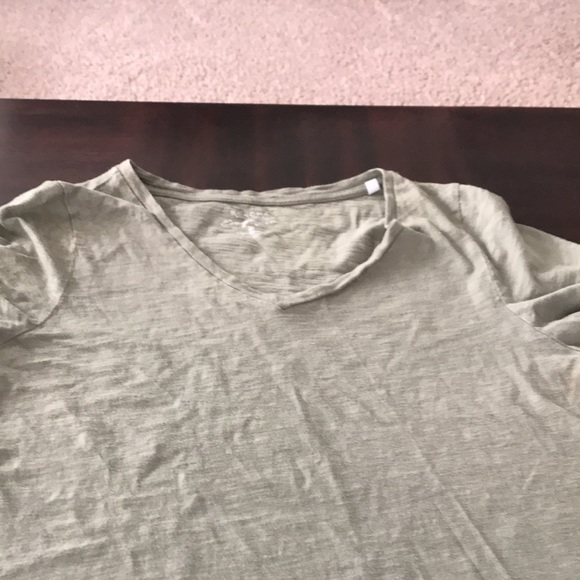 Sonoma Women’s Sage Green t-shirt size M - Picture 2 of 5